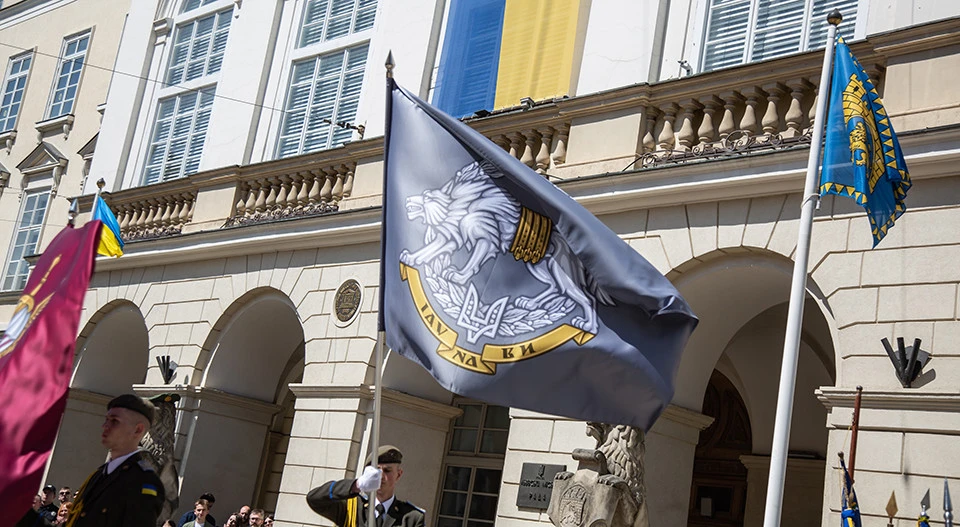 винесення стягів військових та оборонних структур України у Львові