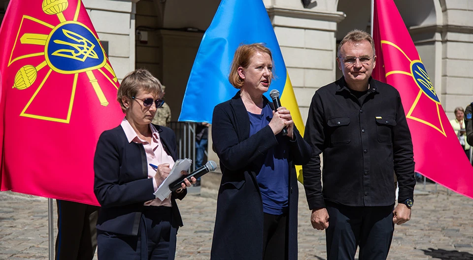 винесення стягів військових та оборонних структур України у Львові