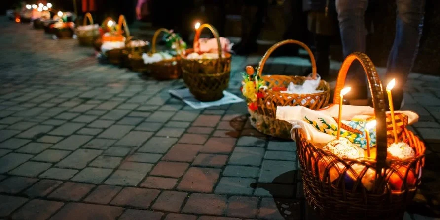 У великодню ніч волинянам дозволили бути в церкві під час комендантської години