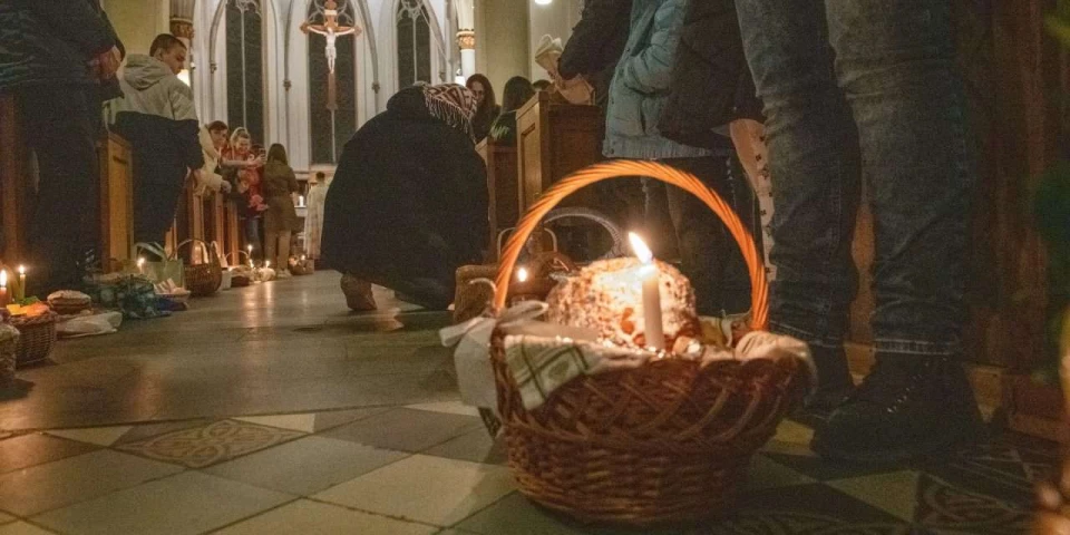 суспільство