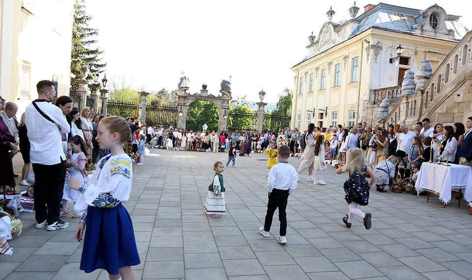 Освячення паски у Львові