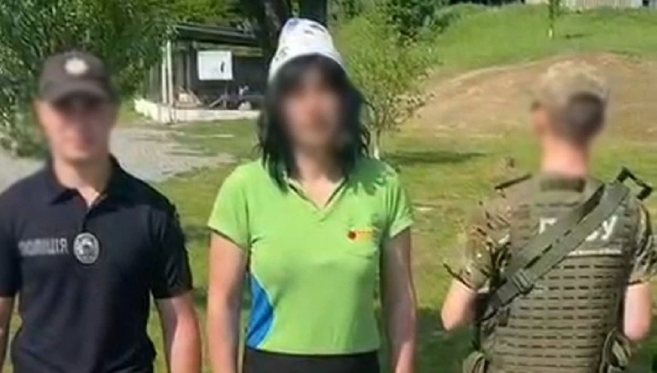 Чоловік, аби потрапити до Румунії, переодягнувся в жінку і взяв паспорт сестри