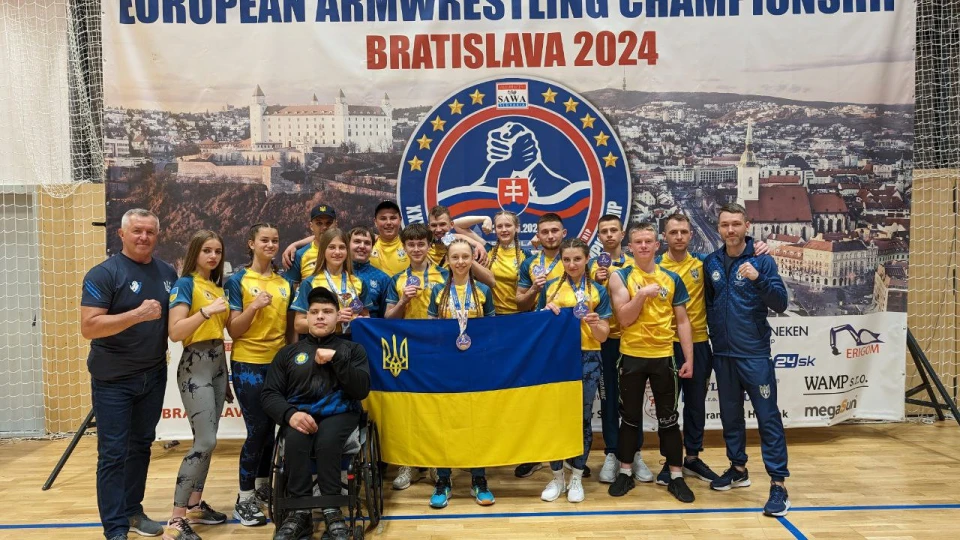 Львівські армрестлери