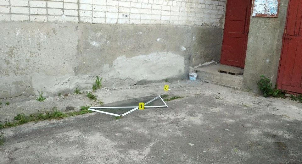 Продавив москітну сітку й випав із вікна: на Рівненщині загинув 3-річний хлопчик