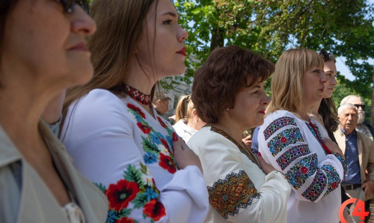 Всесвітній день вишиванки у Чернівцях