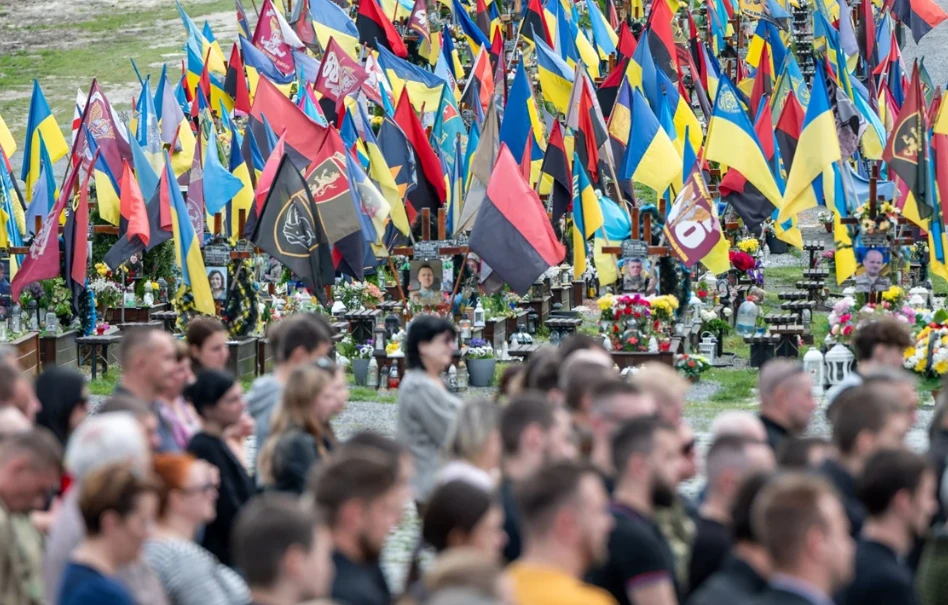 поховання героїв