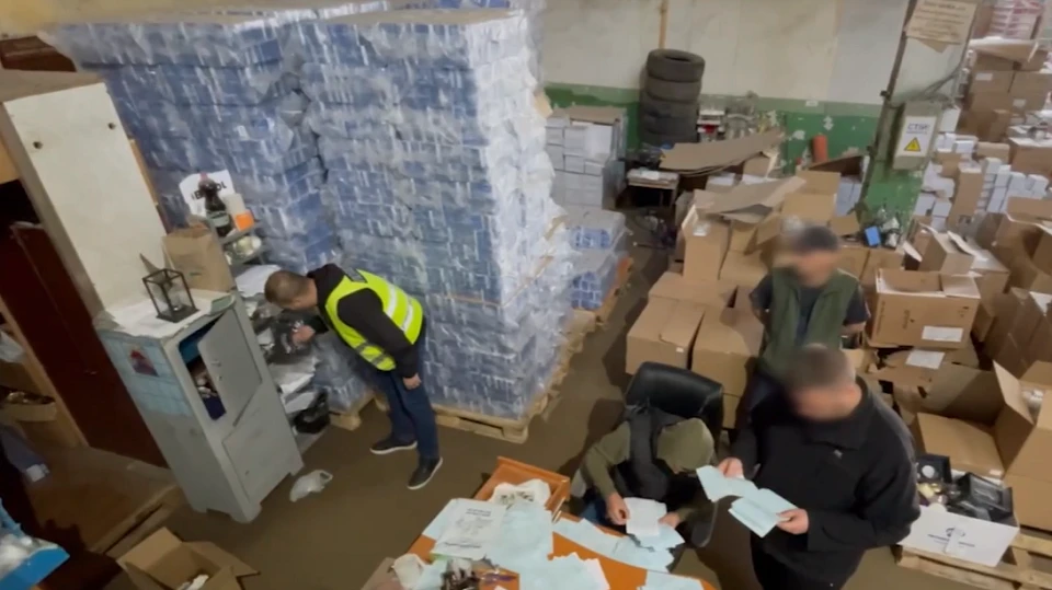 На Прикарпатті викрили підпільний цех з побутовою хімією на 1,5 млн