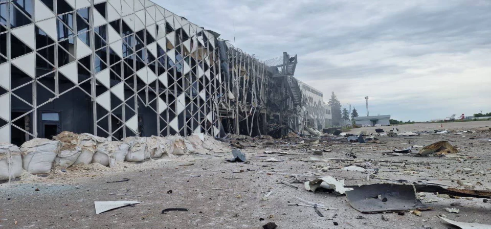 РФ завдала удару по аеропорту в Запоріжжі