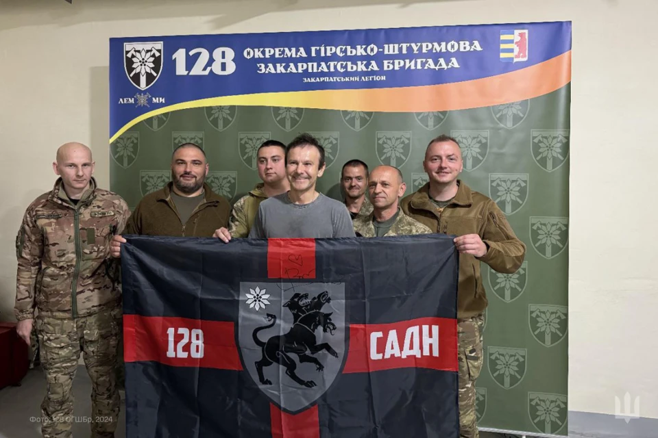 Вакарчук вкотре виступив перед бійцями 128-ї бригади