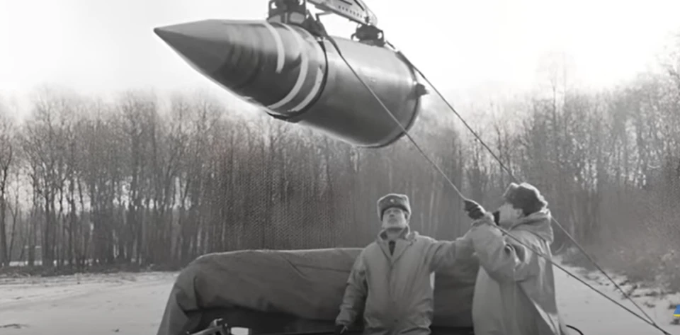 Ядерне роззброєнні в Україні у 1990-ті рр.