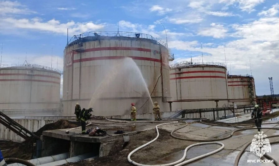 В російській Ухті вдруге за півроку загорівся НПЗ