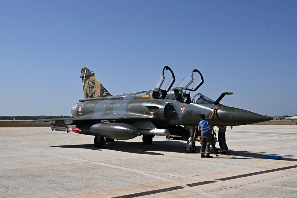 винищувач Mirage 2000