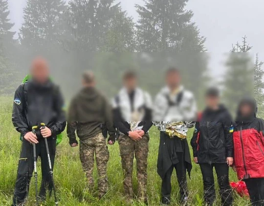 На Буковині затримали двох ухилянтів, які заблукали в горах