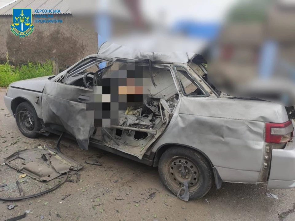 Росіяни атакували дроном цивільне авто на Херсонщині