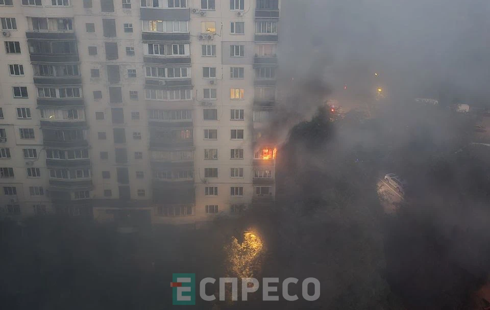 Київ, пожежа на вулиці Патріарха Мстислава Скрипника