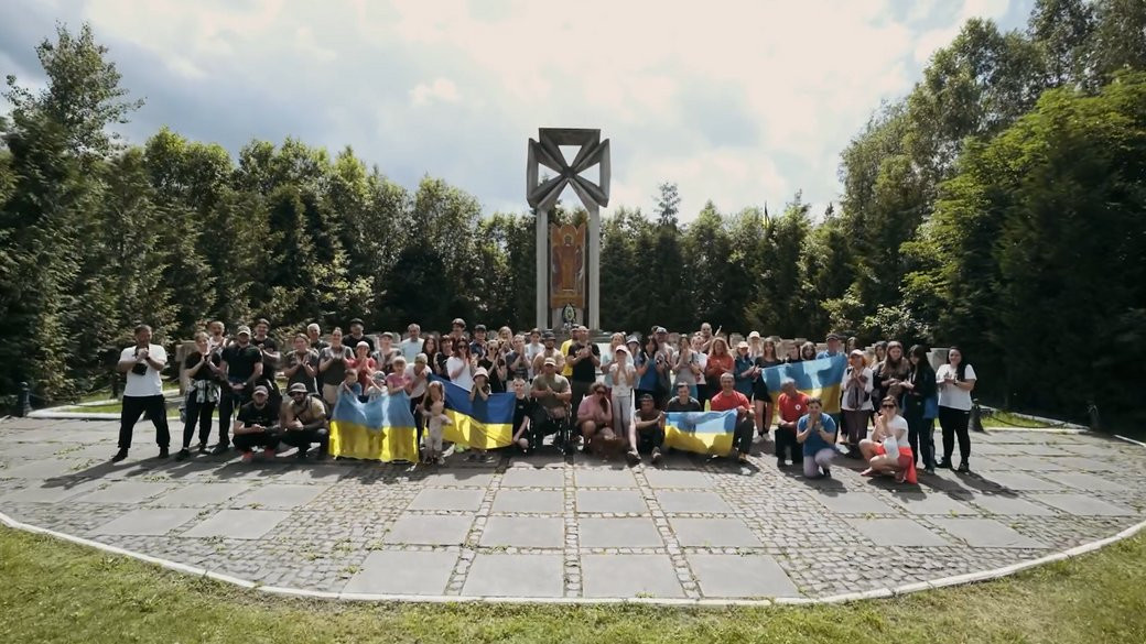 Захисники піднялися на гору Маківка