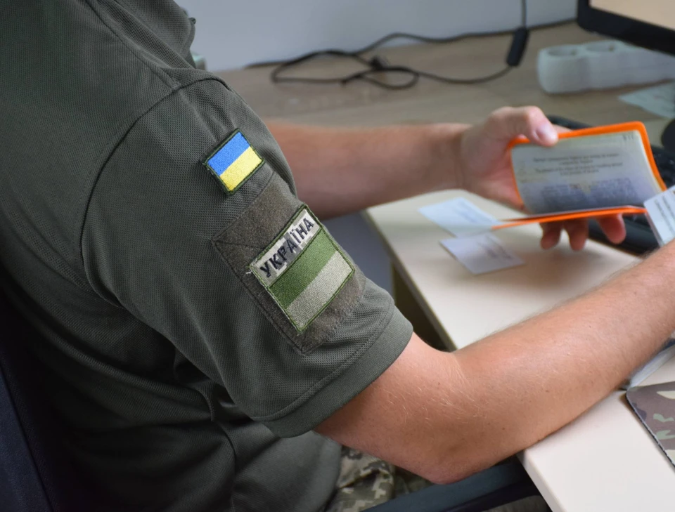На кордоні з Угорщиною виявили псевдопенсіонера з Одещини