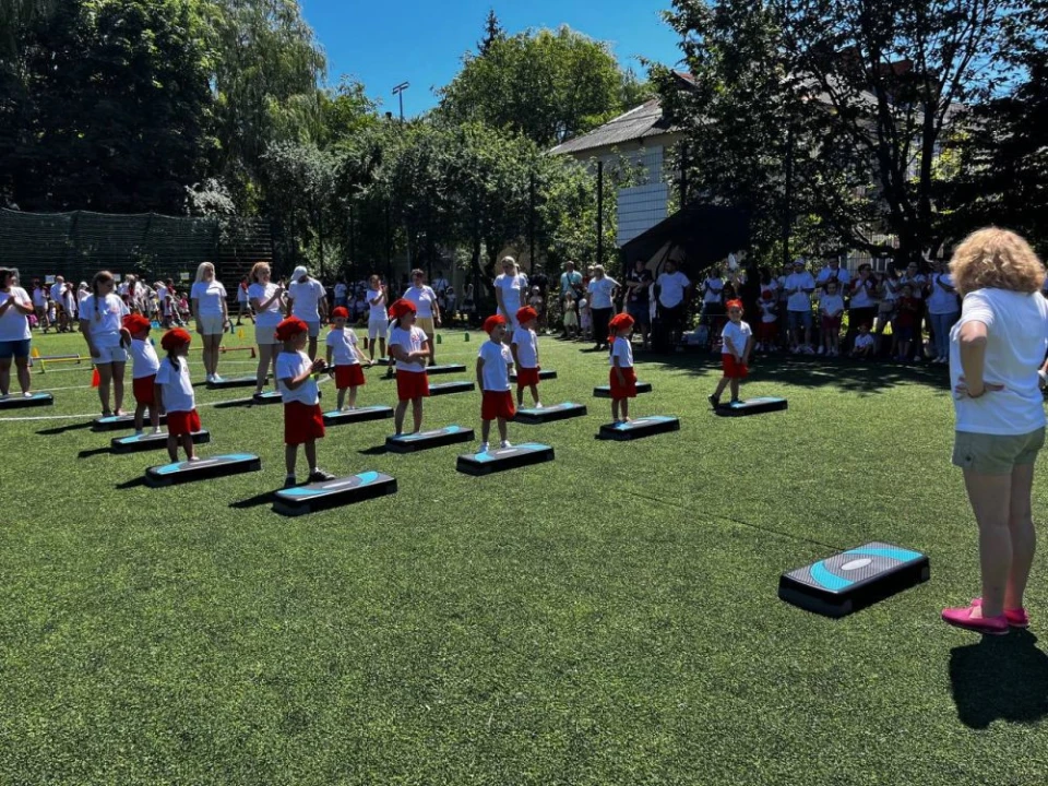 Львівські дошкільнята зібрали гроші на ЗСУ