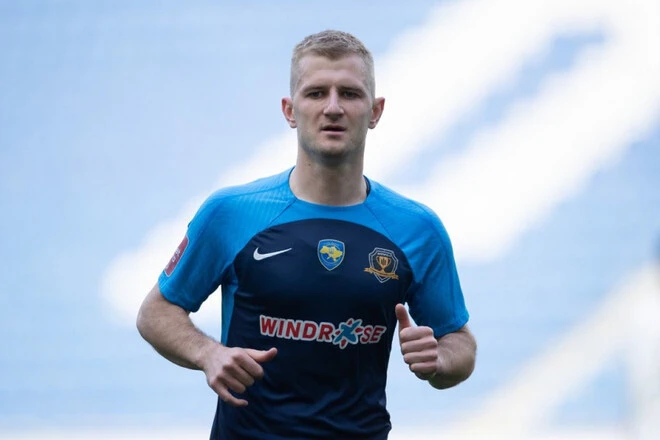 Денис Мірошніченко