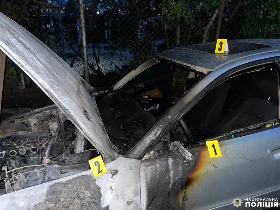 На замовлення російських спецслужб молодик спалював авто