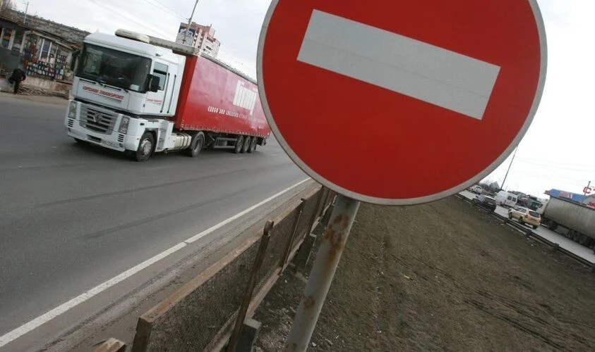 У Львові фурам заборонили заїжджати у місто