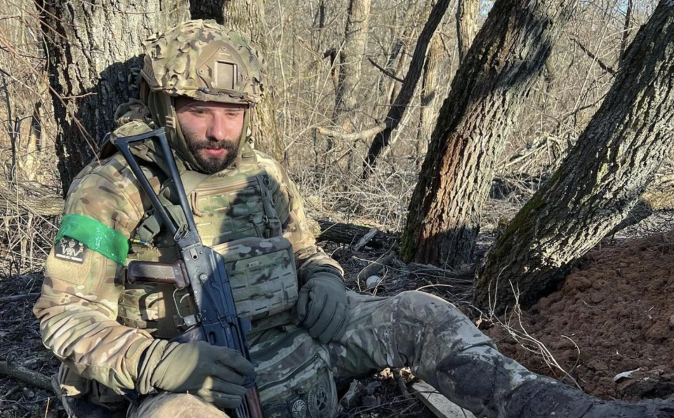 Комік "Ліги Сміху", воїн 3-ї штурмової Віктор Розовий