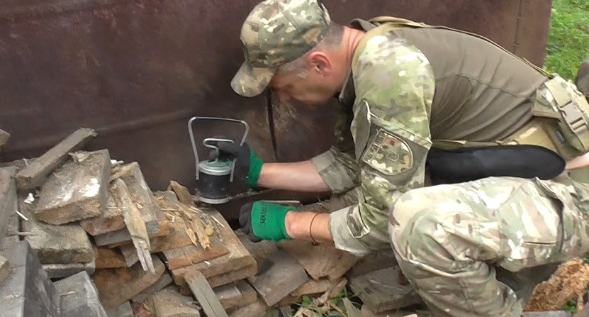 На Львівщині чоловік кинув гранату на подвір’я і втік