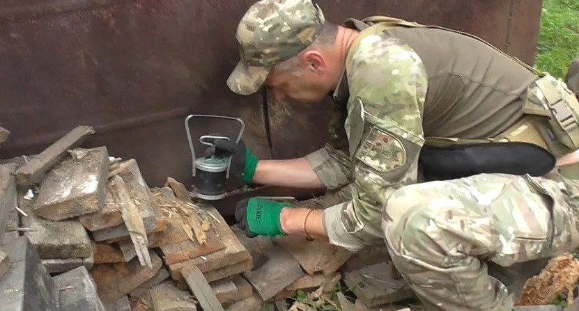 На Львівщині чоловік кинув гранату на подвір’я і втік