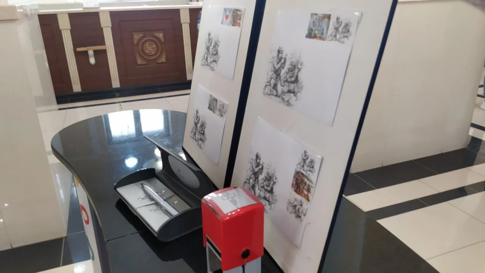 "Янголи війни": у Львові презентували марки, присвячені медикам