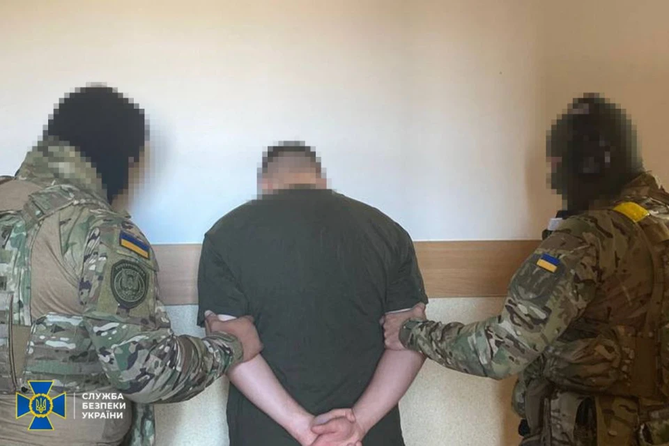Правоохоронці й підозрюваний