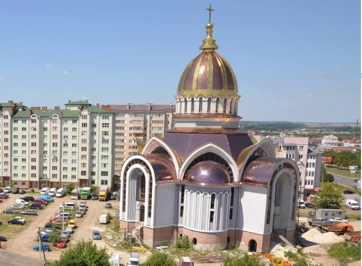 церква Володимира і Ольги в Івано-Франківській