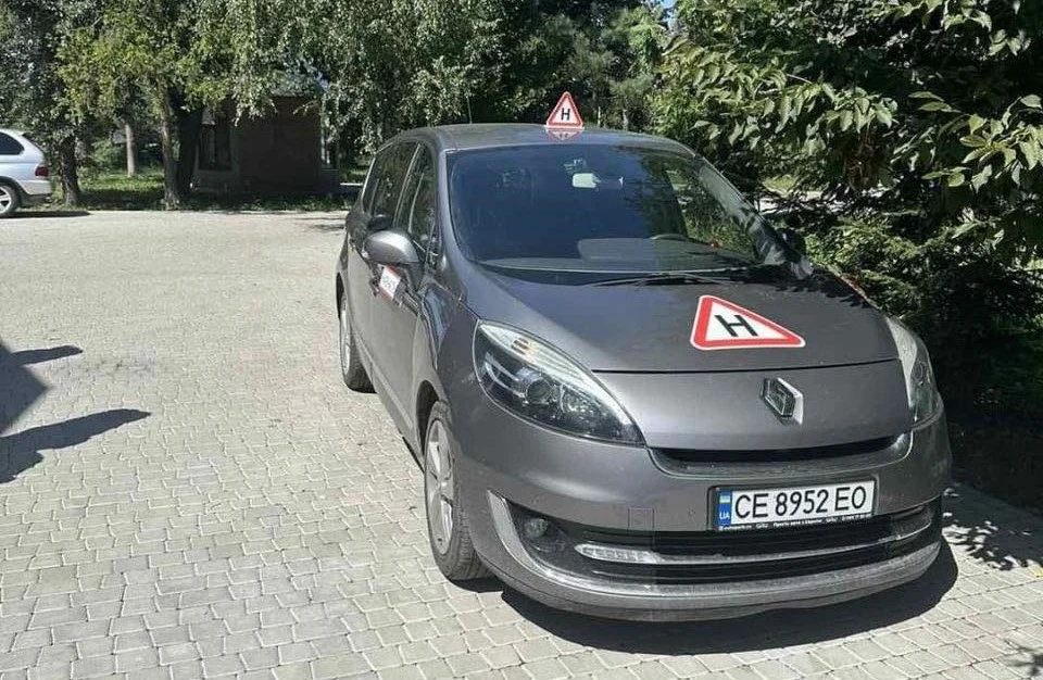 У медзакладі на Буковині навчають водінню військових з інвалідністю