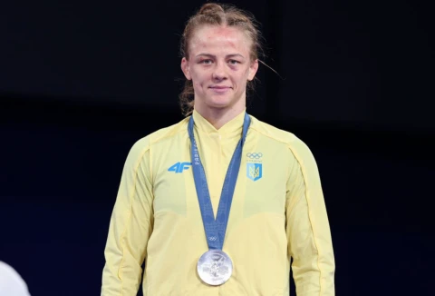Ірина Коляденко зі срібною медаллю олімпіади (11 серпня 2024 року, Париж)