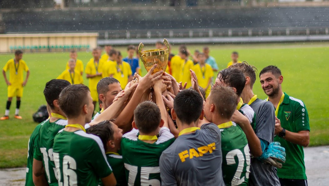 футбольний турнір пам'яті Богдана Дебенка