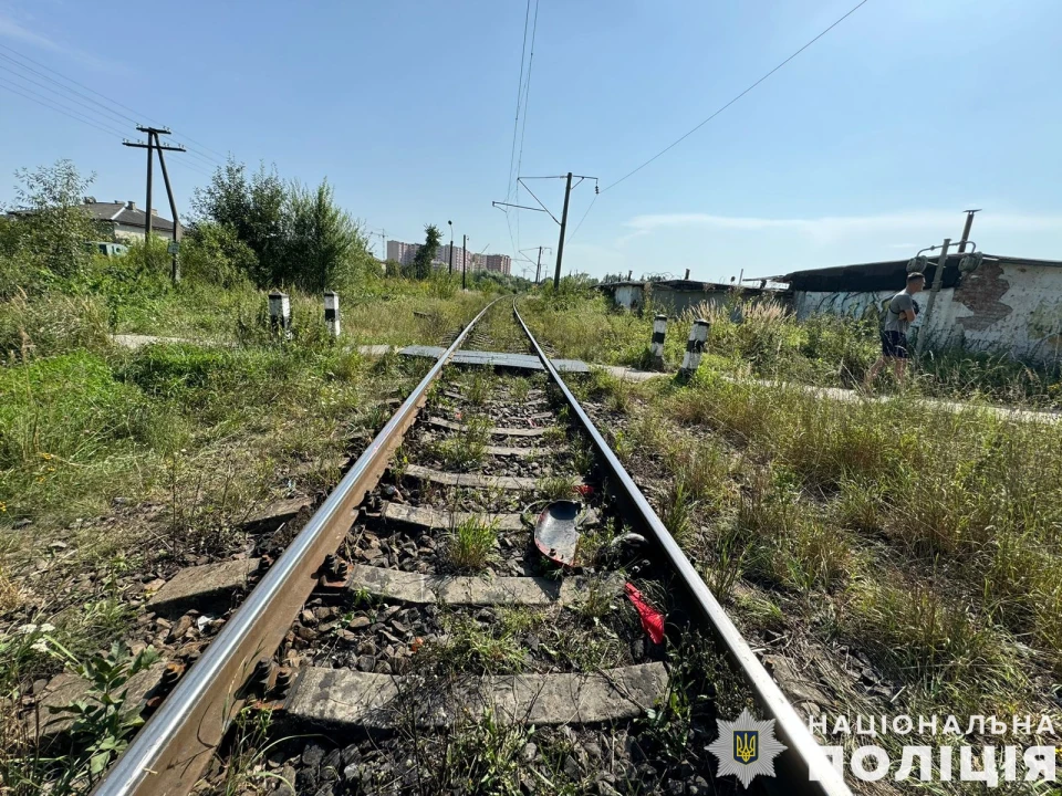 У Львові внаслідок зіткнення з мотовозом загинув 15-річний скутерист