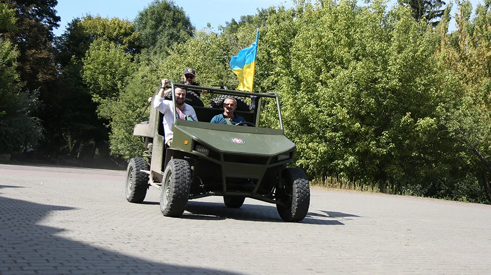 катання на баггі за донат у Львові