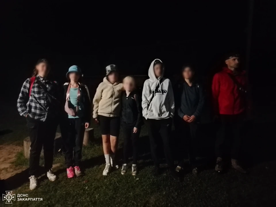 заблукалі у горах діти