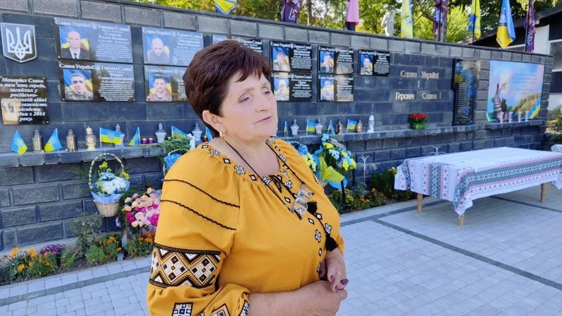 На Тернопільщині матір загиблого бійця за виплати від держави відкрила відпочинковий комплекс у пам'ять про сина