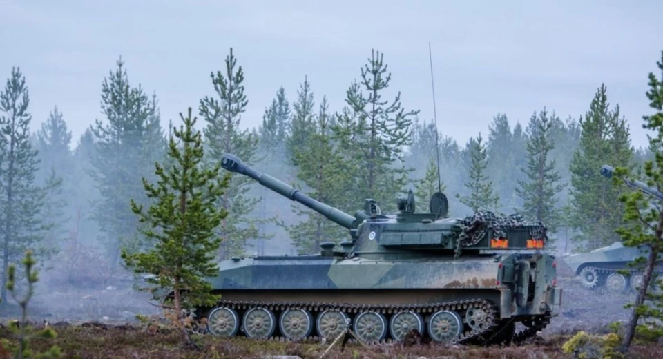 Finnish 2S1 Gvozdika, also known as PSH 74, illustrative photo from open sources