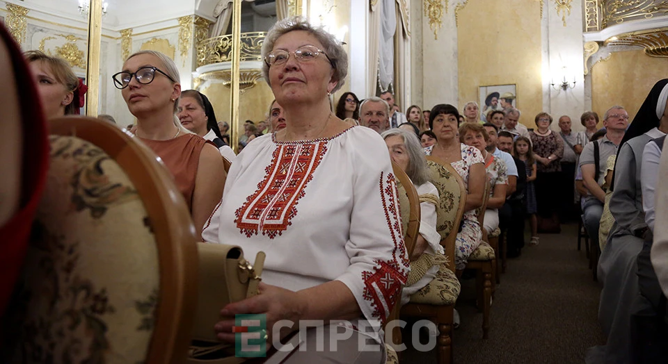 презентація книжки Люби-Ольги Двуліт "Запах суниць. Патріарх Йосиф Сліпий в спогадах та документах" у Львові