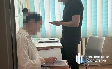 Правоохоронниця з Волині, яка допомогла втекти за кордон 30 військовозобов'язаним, отримала підозру