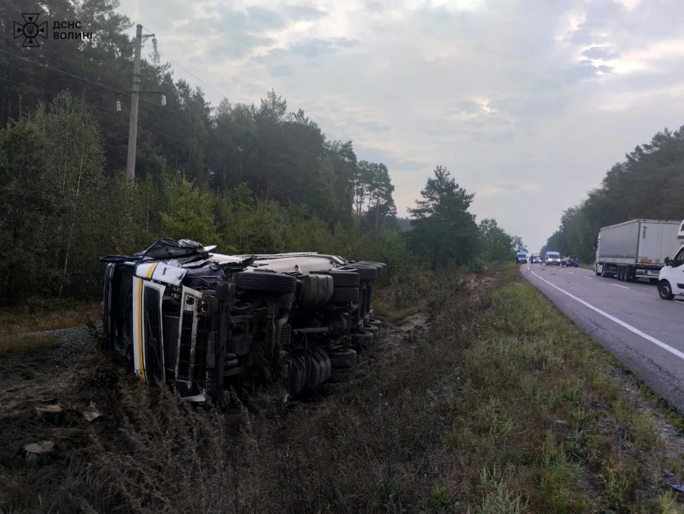 На Волині сталася смертельна ДТП: жінка загинула, двоє дітей у лікарні