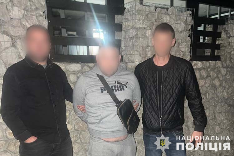 організатор схеви виїзду ухилянтів за кордон