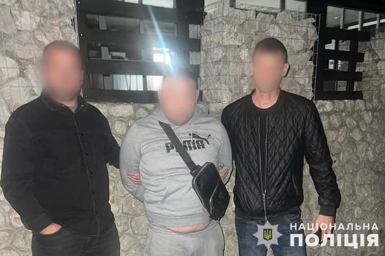 організатор схеви виїзду ухилянтів за кордон