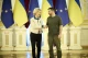 на фото президент України Володимир Зеленський і президентка Єврокомісії Урсула фон дер Ляєн