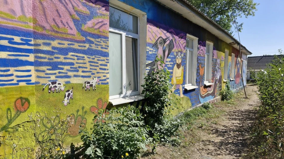 На Бакоті 16 художників створили мурал