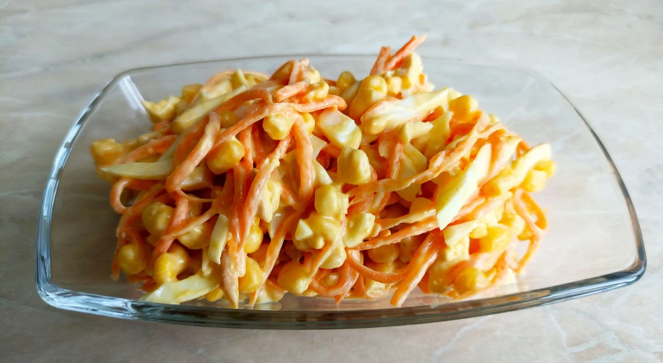 салат з сиром косичка