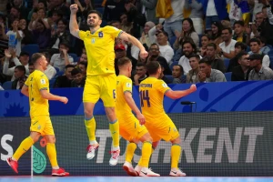Збірна України з футзалу, Петро Шотурма (попереду)