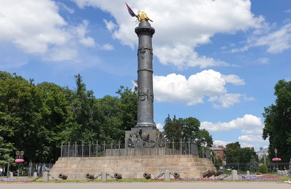 Монумент Слави у Полтаві