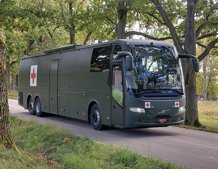 на фото медичний автобус від Норвегії
